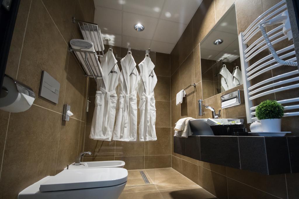 Jasna SportHotel & SPA Gliwice Exterior foto